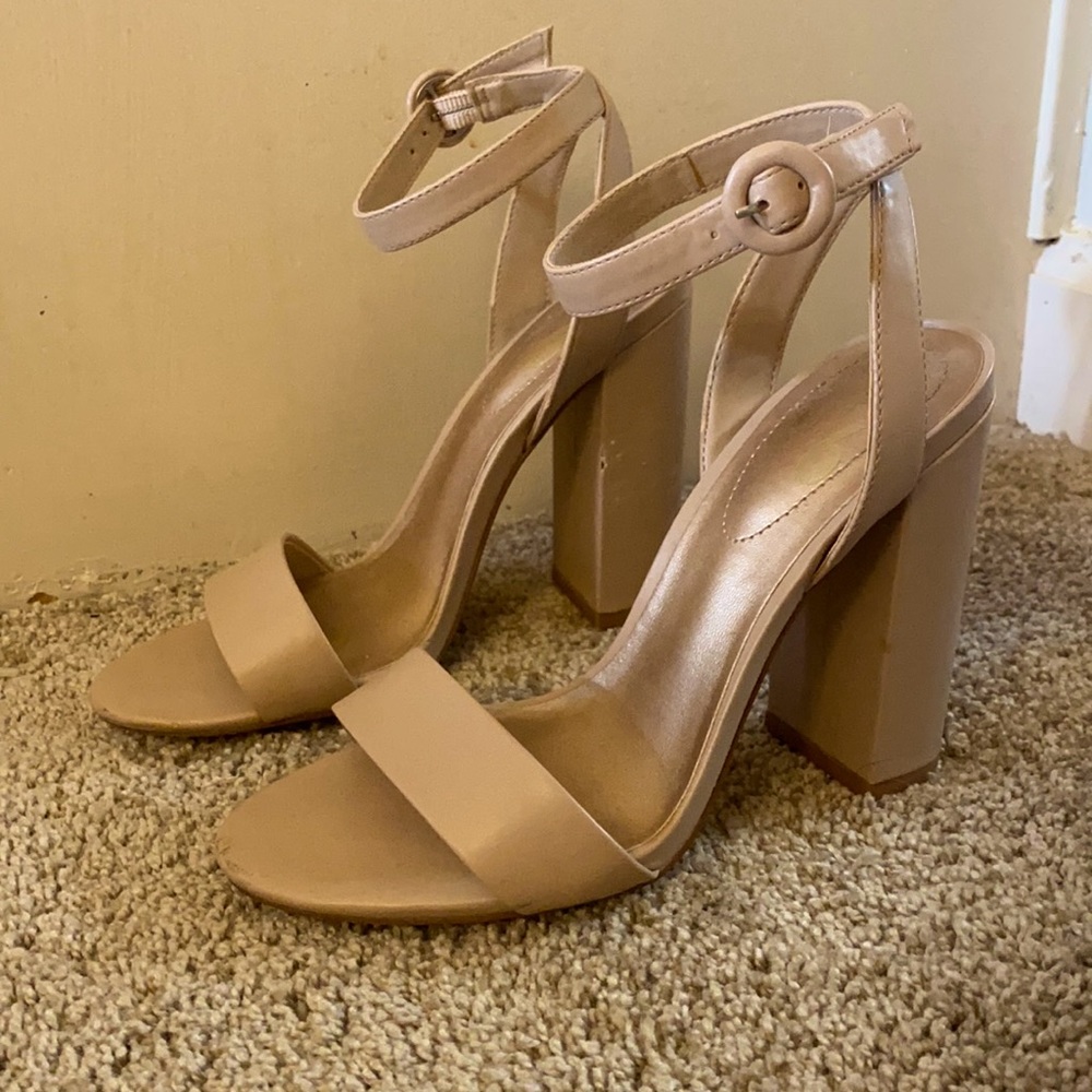Mix No. 6 nude heels with strap size 6